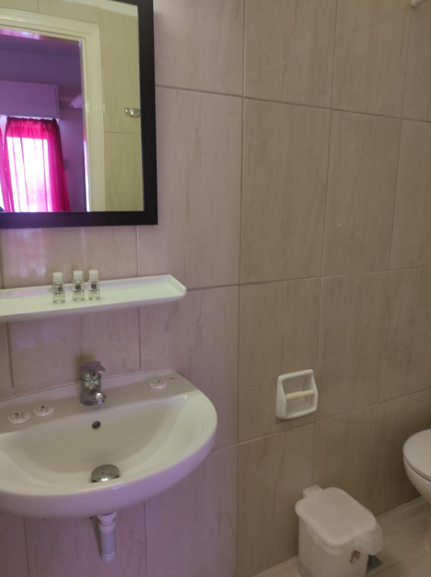 Saint George Hotel Loutra Edipsou  Luaran gambar